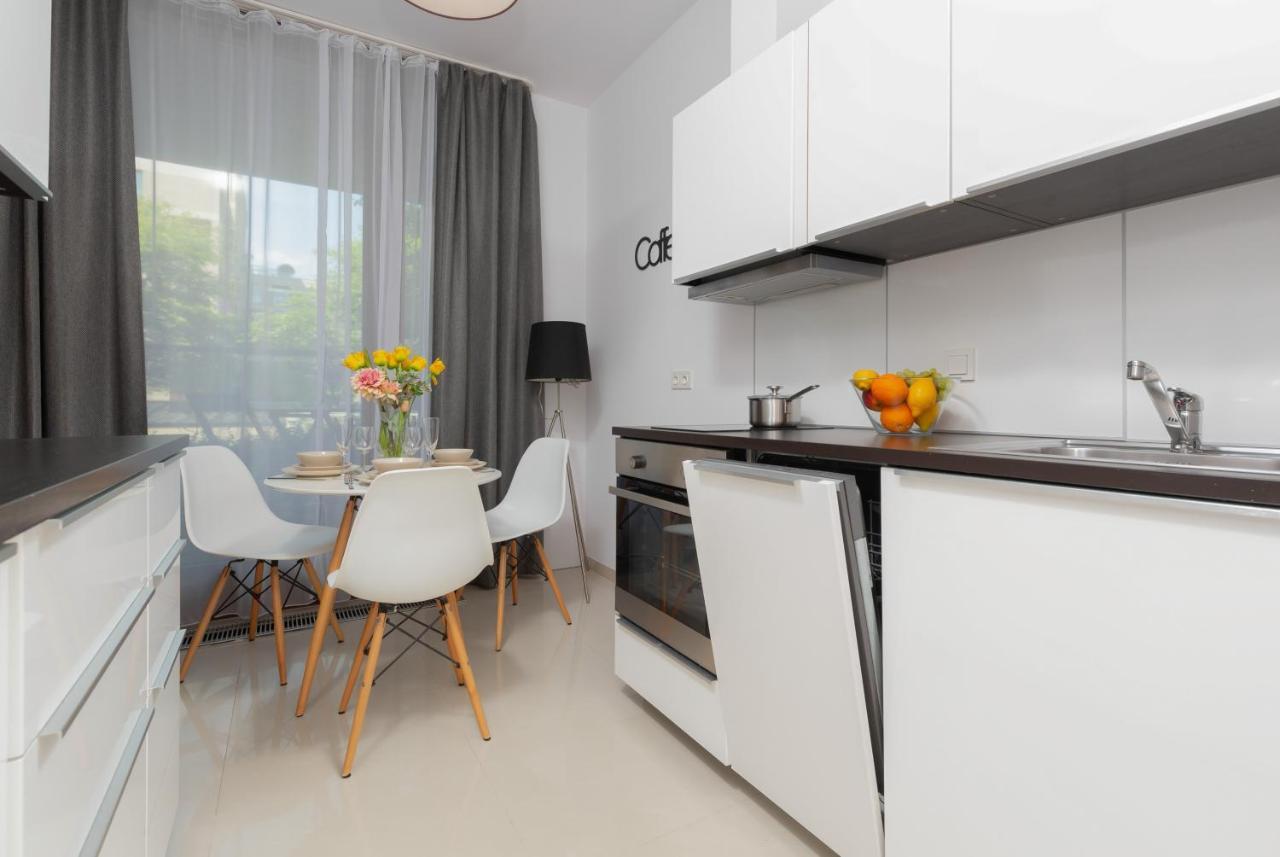 Kolejowa Apartments Warsaw By Noclegi Renters Exterior photo